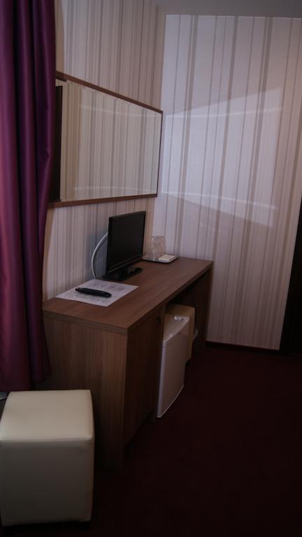 Hotel La Strada Ploieşti Zimmer foto